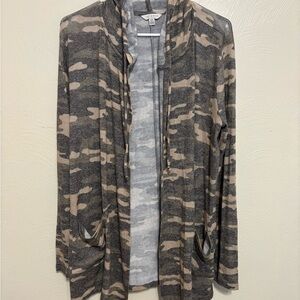 🔥 Lucky Brand Hooded Camo Cardigan – Size M